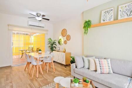 La Paz Apartamento | Yellow Home Quiet Area Coromuel Beach 16km 9 3mi
