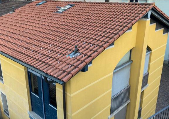 Mendrisio Casa | Yellow House Guest House