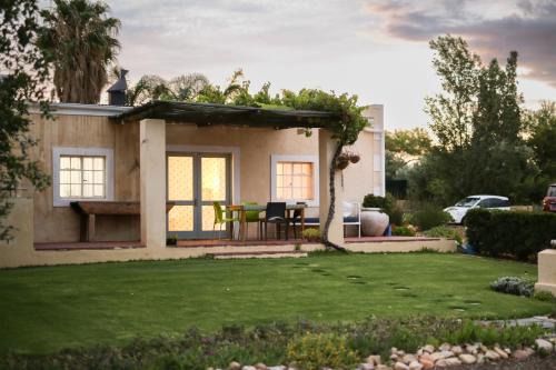 Prince Albert Casa | Yellow House Prince Albert