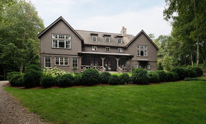 Cashiers Casa | Yellow Mountain Estate | A Captivating European-Style Manor in the Mountains
