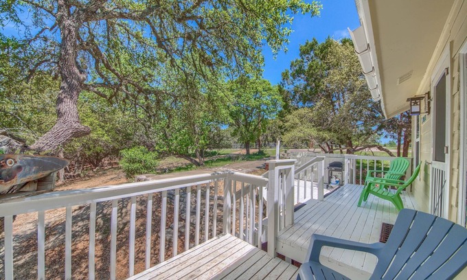 Canyon Lake Casa | Yellow Rose Cl 2459 1 Bedroom Home by RedAwning