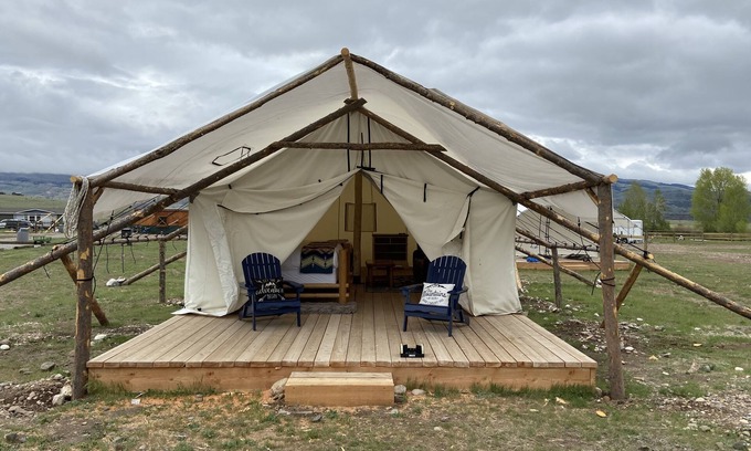 Pray Otro | Yellowstone Dreamin Camp