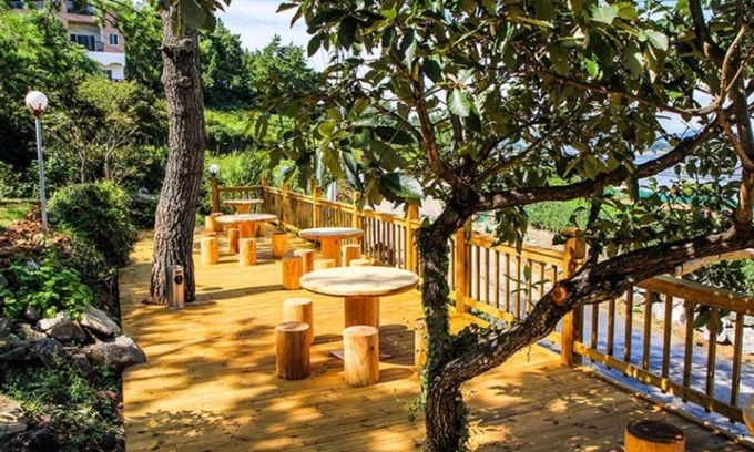 Dolsan-eup Casa | Yeosu Hayanjeongwon Pension