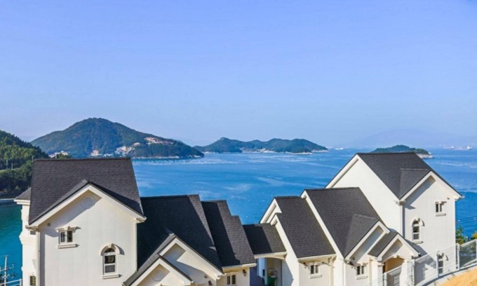 Dolsan-eup Casa | Yeosu L House Pension