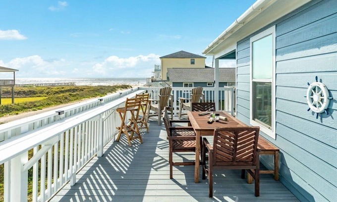 Surfside Beach Casa | Yep, Sunrise & Sunset Views Can't Be Beat Here!