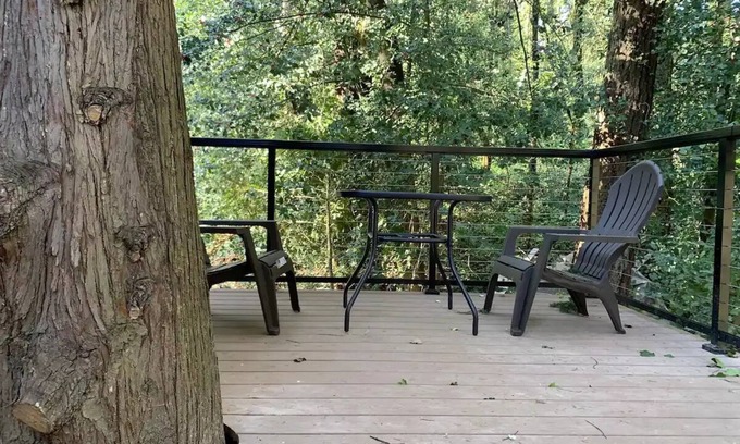 Cedar Hills Cabaña | Yeti's Tree House: Where Dreams Come True