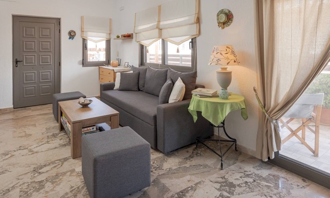 Agkisaras Apartamento | Yialos Cohili Beach Residence by Estia