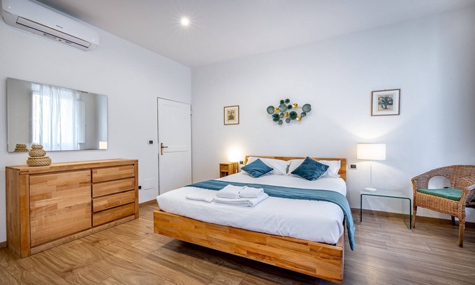 Sant' Ambrogio Apartamento | YiD Pilastri
