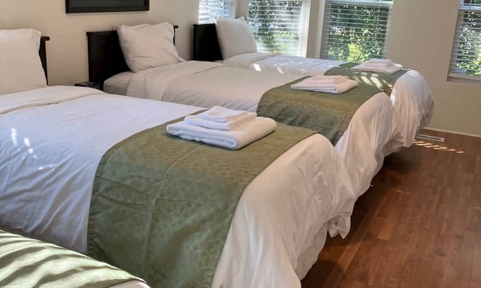 Vacaville Casa | Casa linda / privada para 8 personas con servicios y actividades en 40 Acres Ranch