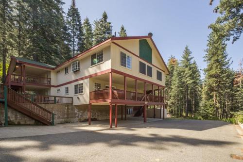 Yosemite West Apartamento | YoBee! Park Reservation Included! Heart of Yosemite - Homey Studios and Breakfast