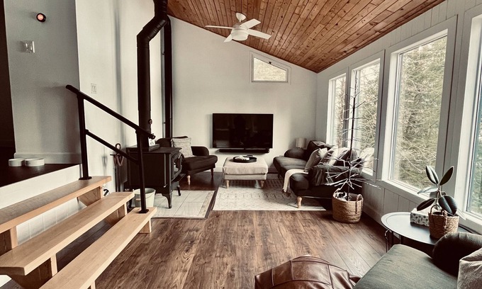 Irondale Cabina | Yogi's Lakefront Cabin