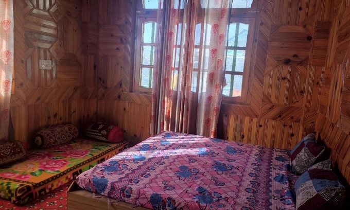 Kullu Casa | Yogita homestay lapas