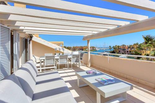 Sotogrande Apartamento | YOLO Spaces - Sotogrande Sea View Penthouse