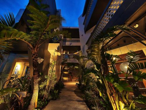 Tokeshi Hotel | Yomitan Condhotel ND