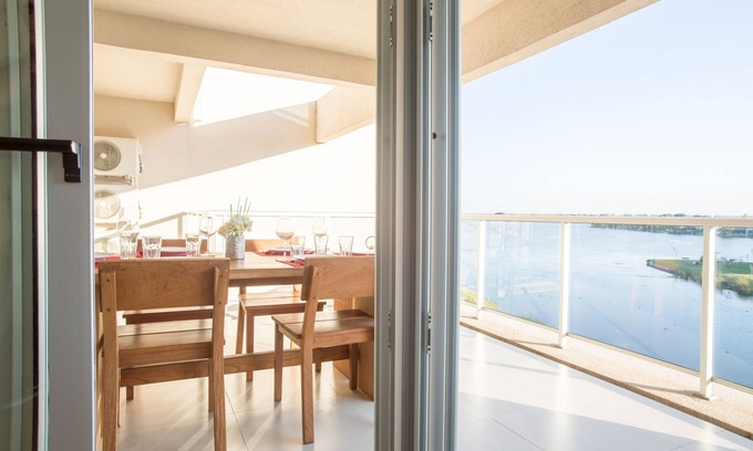 Nordelta Apartamento | Yoo Nordelta Over the Lake