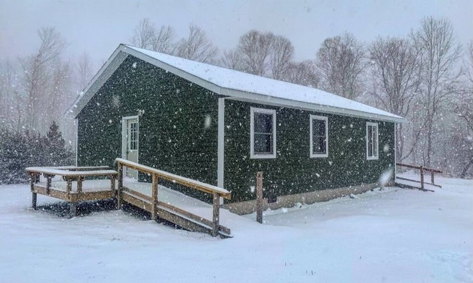 Germfask Cabina | Yooper Outdoors 906 Cabin