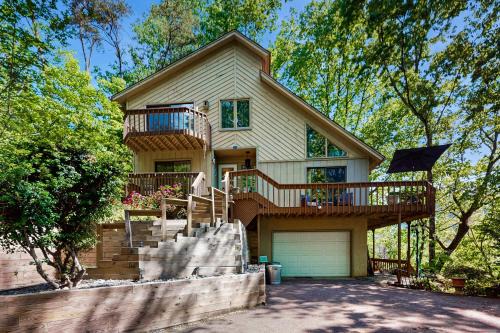 Lake Lure Casa | Yopp's Treehouse