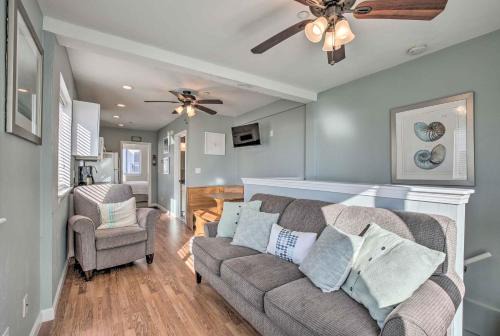 York Beach Apartamento | York Beachfront Condo - Steps to Long Sands!