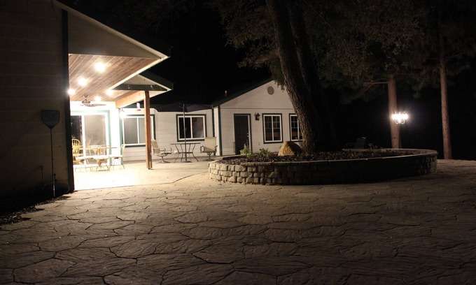 Mariposa Casa | Yosemite Mountain Escapes! ¡Comodidad al visitar los especiales de invierno de Yosemite! ¡Spa!