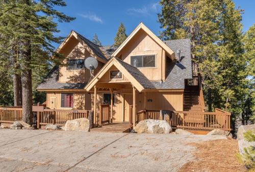Yosemite West Casa | Yosemite Quail - Nestled in with a View
