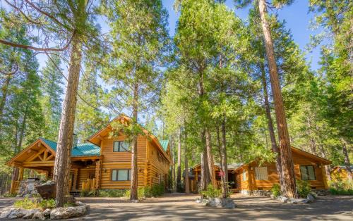 North Wawona Casa | Yosemite's Luxury Estate