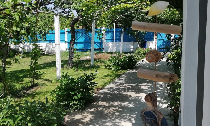 Jurilovca Casa | Usted es bienvenido en una casa auténtica con una fantástica vista al lago.