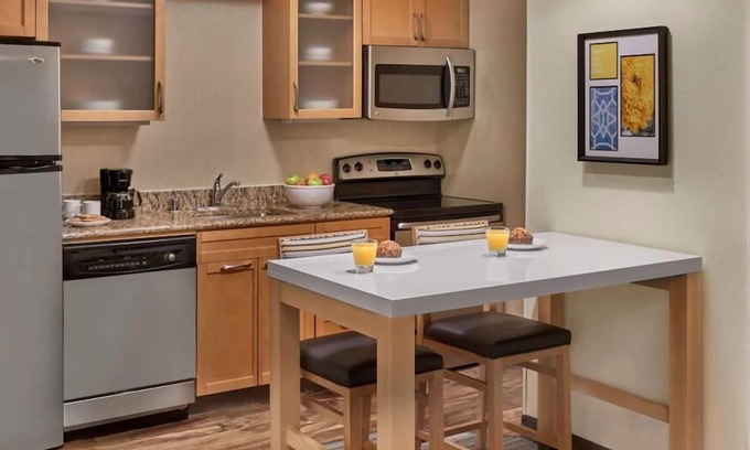 Highland Hills Casa | You Found it! Comes with Free Parking, Pets Allowed