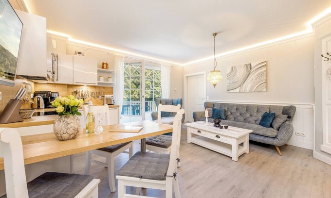 Zingst Apartamento | Your 5-star apartment in the Villa Strandblick with 2 bedrooms offers space