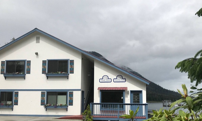 Petersburg Cama Y Desayuno | Su gran aventura en la Pequeña Noruega de Alaska comienza aquí en la Casa Nórdica