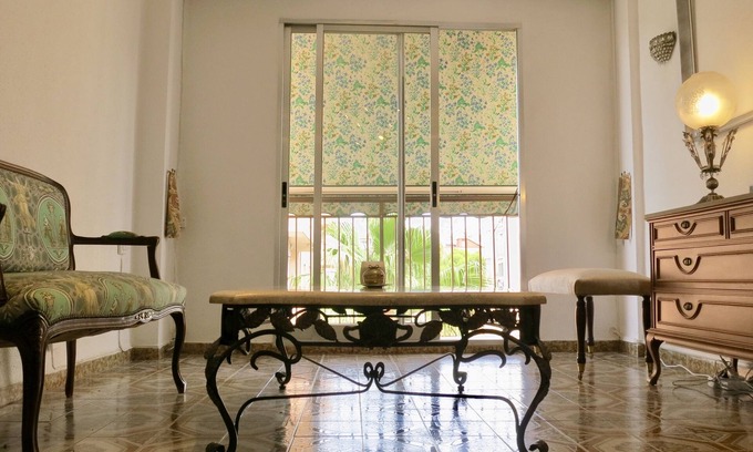 Campanar Apartamento | Your calm stay in Valencia. 4 rooms, AC, Gigabit fiber internet