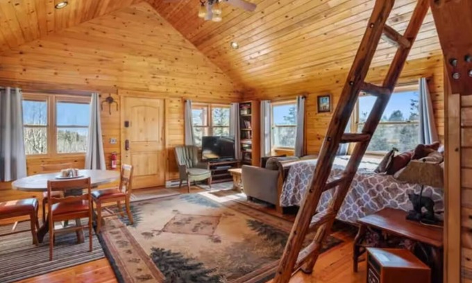 Victor Cabina | Your Colorado Cabin Getaway