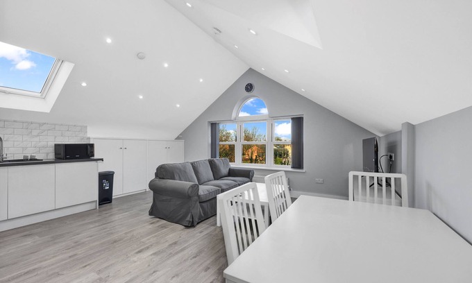 Forest Gate Apartamento | Your Cosy Stay Modern 2 Double Bedroom Flat Fully Furnished - 5 Mins walk to Stn