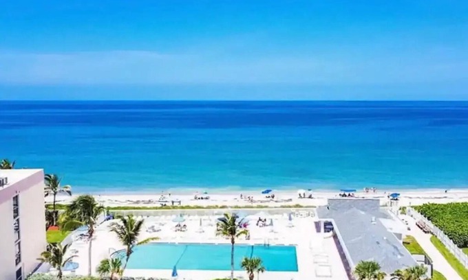 Nettles Island Cabaña | Your Cottage at the Beach