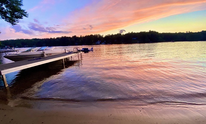 Dudley Casa | Your Cottage on the Lake