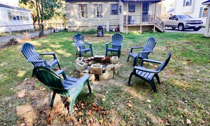 Millinocket Casa | Your Cozy & Pet-Friendly Home Base - No cleaning fee!