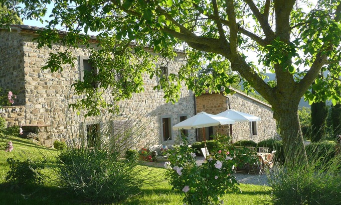 Arcidosso Casa | La casa de sus sueños con piscina privada (14 x 7 m) - maravillosa vista u. Naturaleza pura!