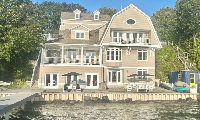 Ovid Casa | Your dream vacation on gorgeous Seneca Lake!! Luxury lakeside living!