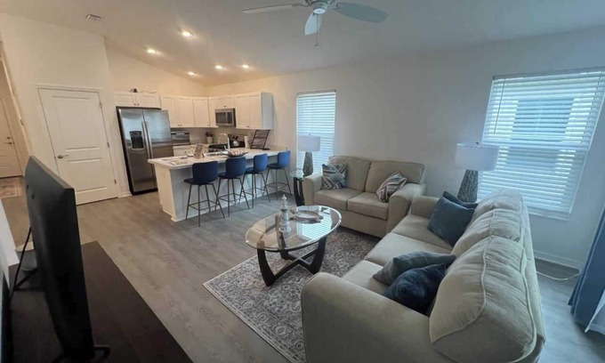 Sumter County Casa | “Your Eastport Villages Escape – Steps to Everything, Miles from Ordinary.”