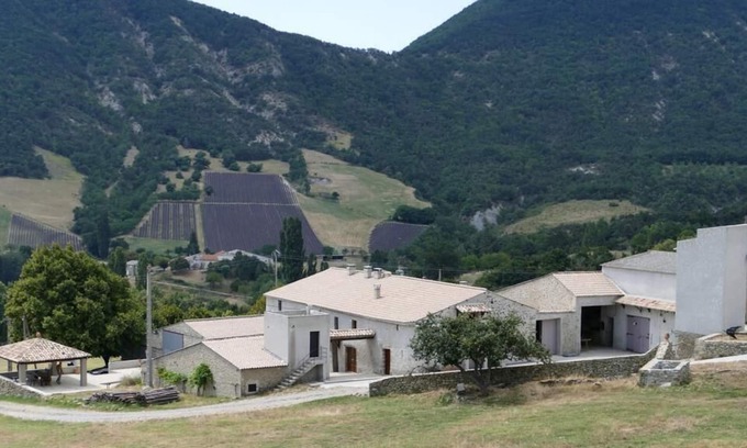 Vesc Apartamento | Sus vacaciones en la granja, magnífica vista panorámica - Gîte La Petite Lunière.