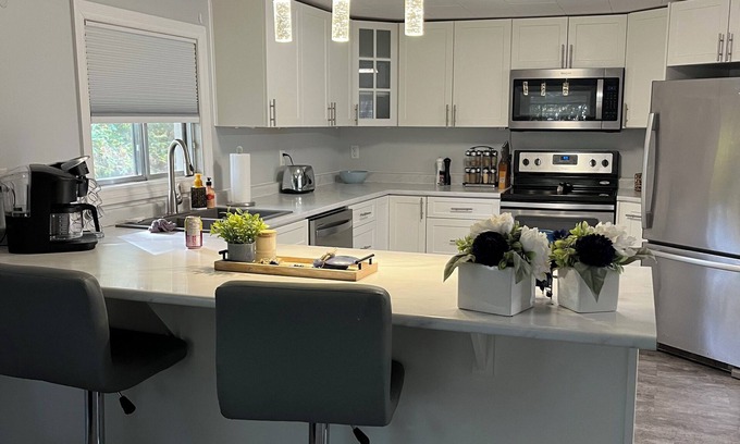 Meadow Lake Casa | Your Home Away from Home-Beautiful 3 Bedroom