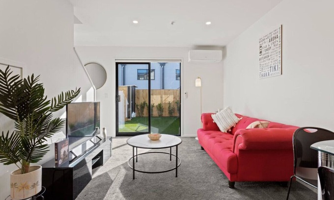 Te Atatu Peninsula Casa | Your Home-Away-From-Home!