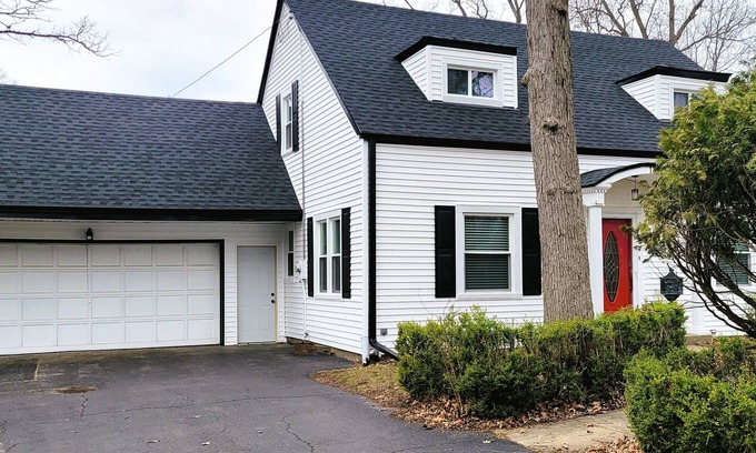 Rockford Casa | Your home away from home