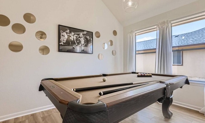 Leander Casa | Your home away from home!