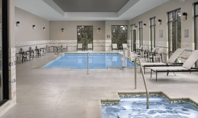 Southern Crossing Casa | Your Home Away From Home! Free Breakfast, Short Drive to Stone Creek Park