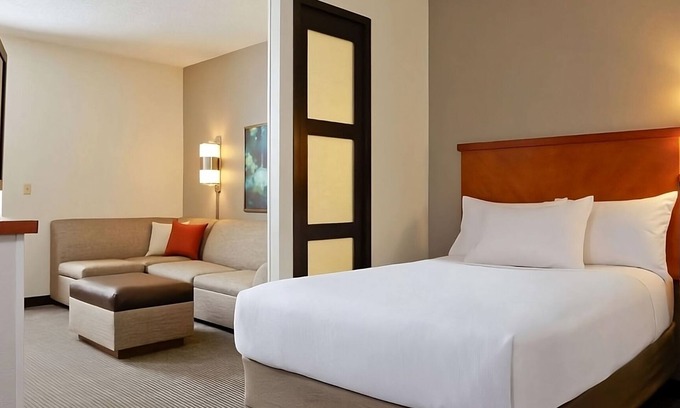 Gwinnett Place Apartamento | Your Home Away From Home! Pet-Friendly Unit To Relax. Near Gwinnett Place Mall!