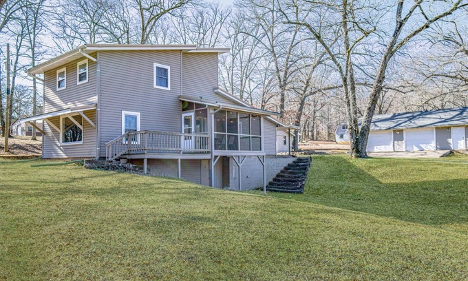 Ozark Cabina | Your home away from home at an adventure friendly park!