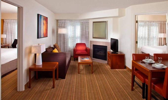 Homewood Hotel | Your Home Away From Home! w/ Outdoor Pool, Near Homewood Soccer Park!