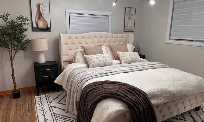 Friendship Casa | Your Home Away from Home in Friendship – 3 Bedrooms, Fireplace & More!