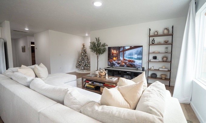 Brookline Station Casa | Your Home away from Home