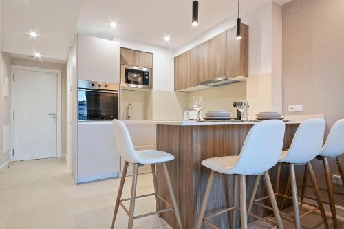 Collblanc y La Torrassa Apartamento | YOUR HOME- Apartment Camp Nou Baj